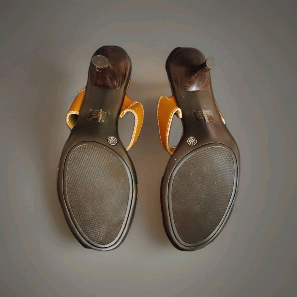Fitzwell Sandals - Picture 3 of 4